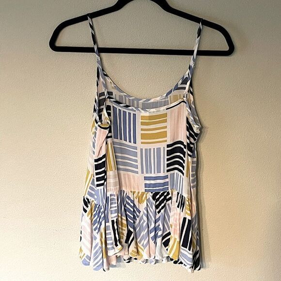 Old Navy, Flowy, Strappy, Women’s, Cotton Tank. Size Medium. - Picture 2 of 3